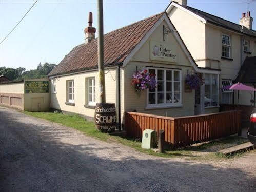 Cider Cottages Burley Eksteriør billede